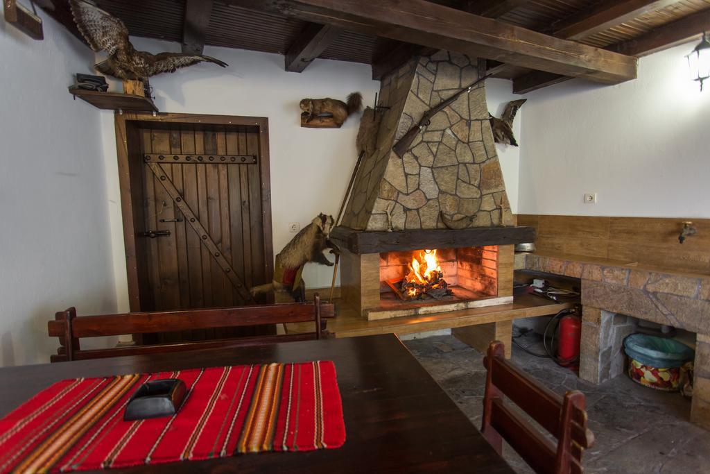 Hera Guest House Chiflik Exterior foto